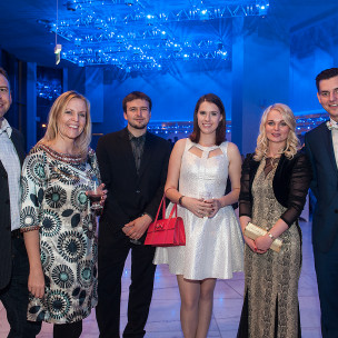 Katarzyna Michałowska z mężem, Łukasz Rudziński, Paulina Skałbania, Marta Nicgorska, Paweł Klikowicz